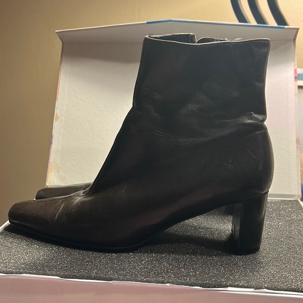 Robert Clergerie Vintage Leather Ankle Brown Boots 6.5 - Picture 15 of 16